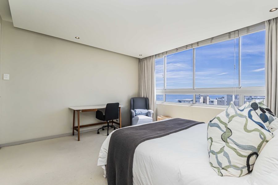 To Let 3 Bedroom Property for Rent in Sea Point Western Cape